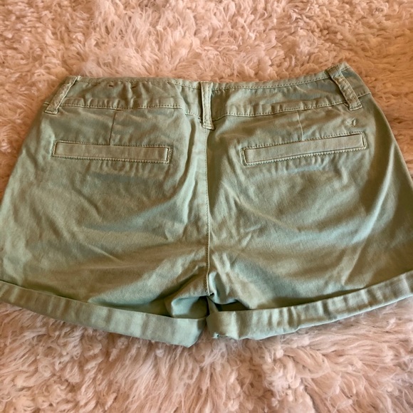 * SOLD* American Eagle Shorts - Picture 2 of 4